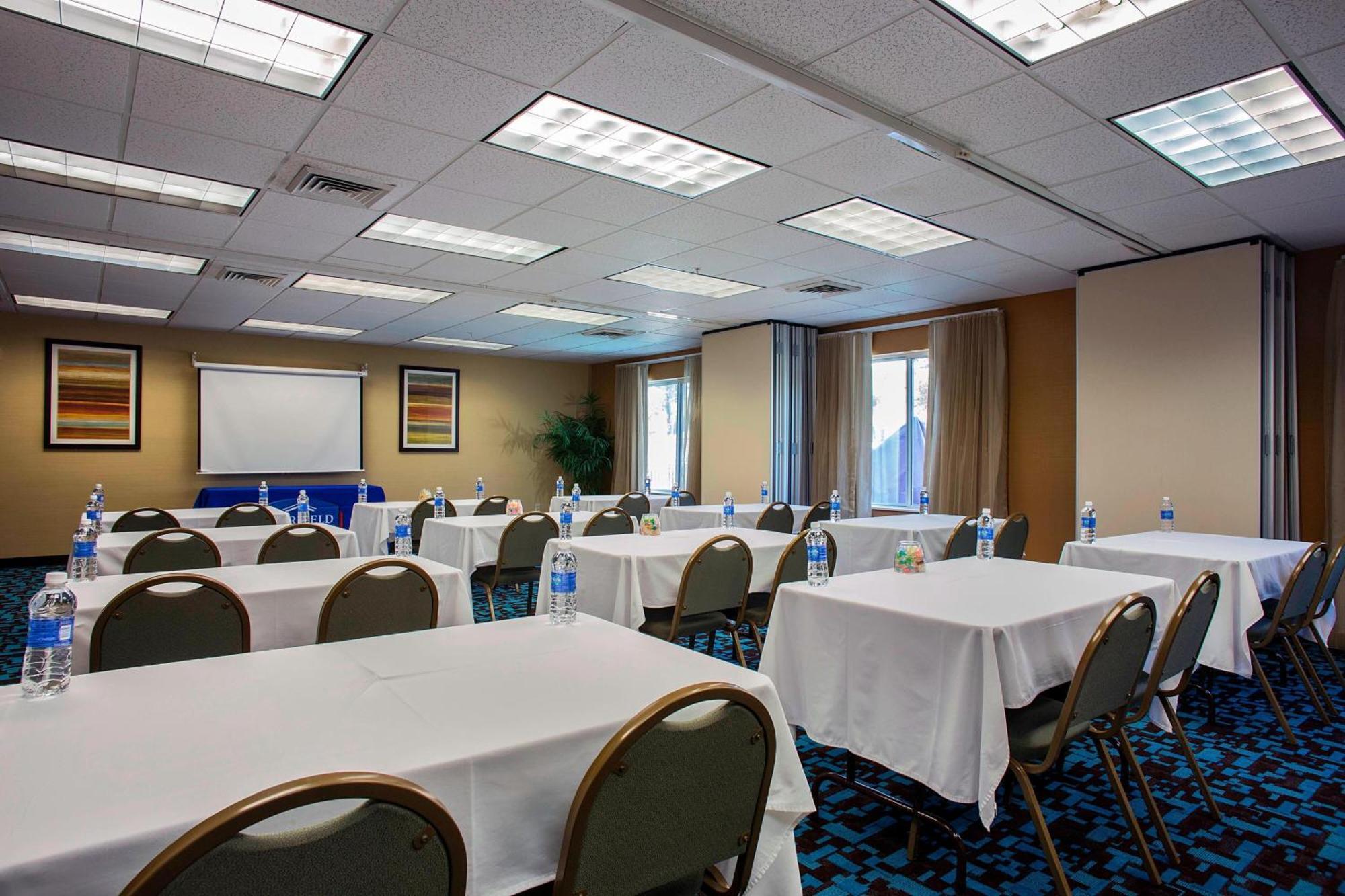 Hotel Fairfield Charlotte Norman Mooresville