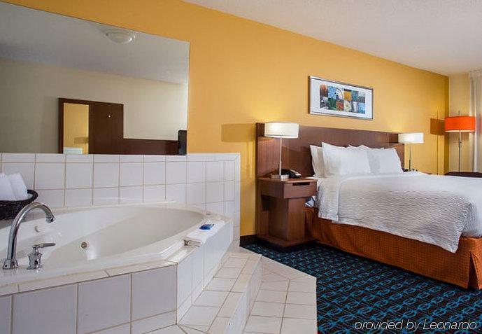 Fairfield Charlotte Norman Hotel